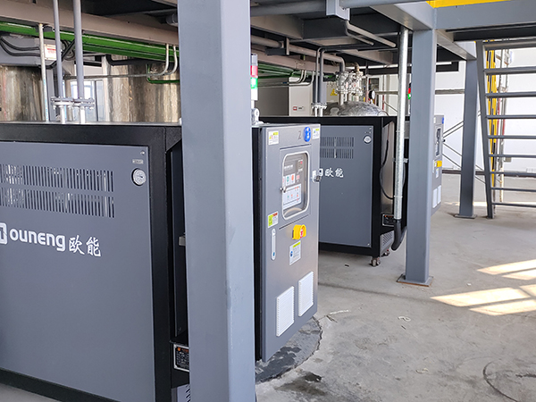 硅油生產(chǎn)多環(huán)節(jié)反應(yīng)釜加溫模溫機