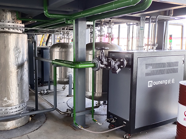 硅油生產(chǎn)多環(huán)節(jié)反應(yīng)釜加溫模溫機