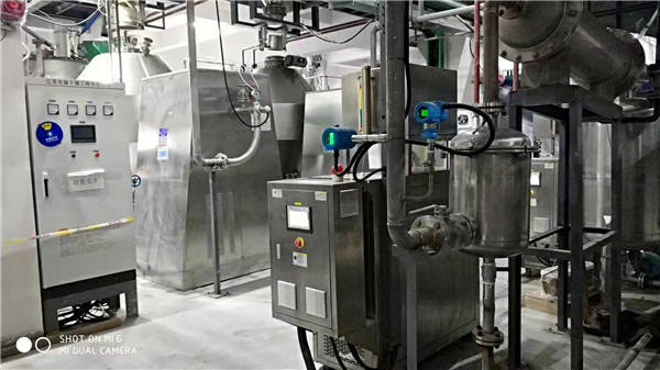 鋰電雙錐回轉(zhuǎn)真空干燥機